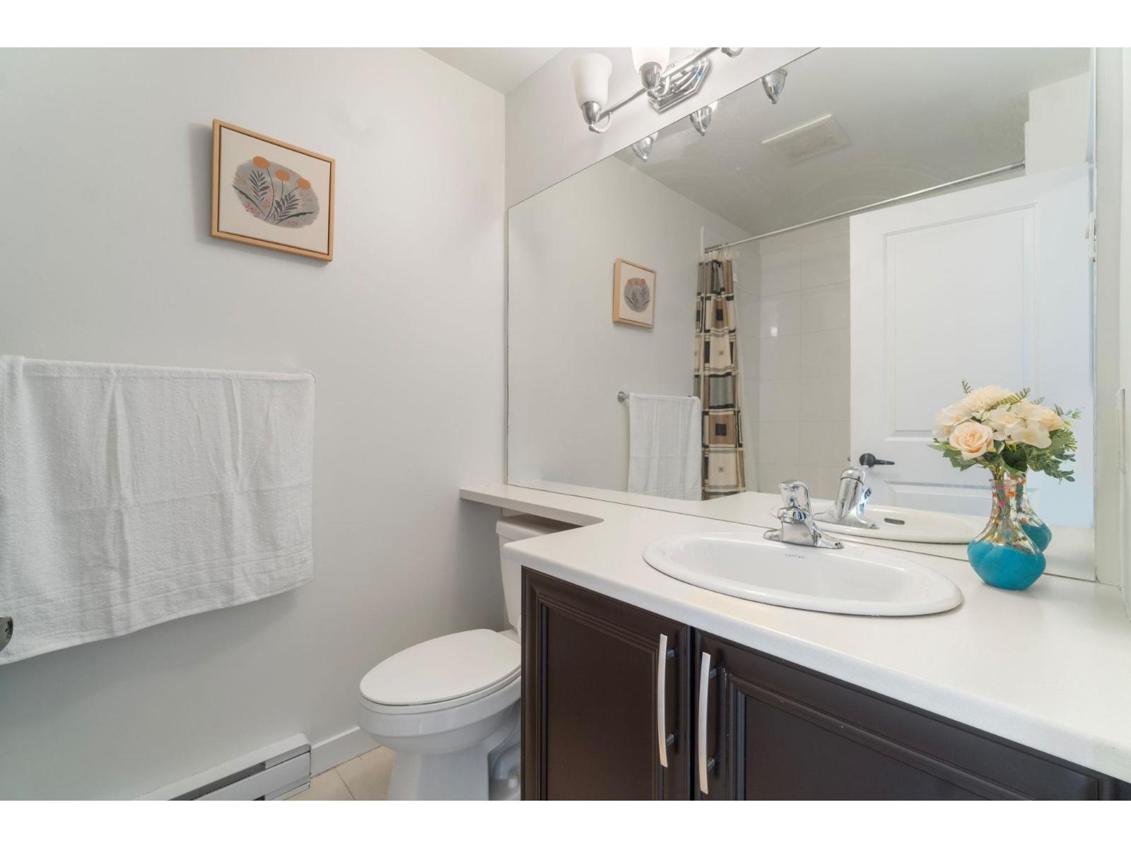 Photo 17 of 9 19180 65 Avenue, Surrey BC