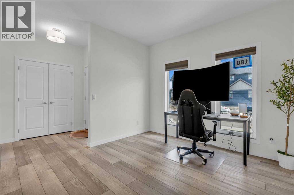 180 Lucas Common NW, Calgary, Alberta