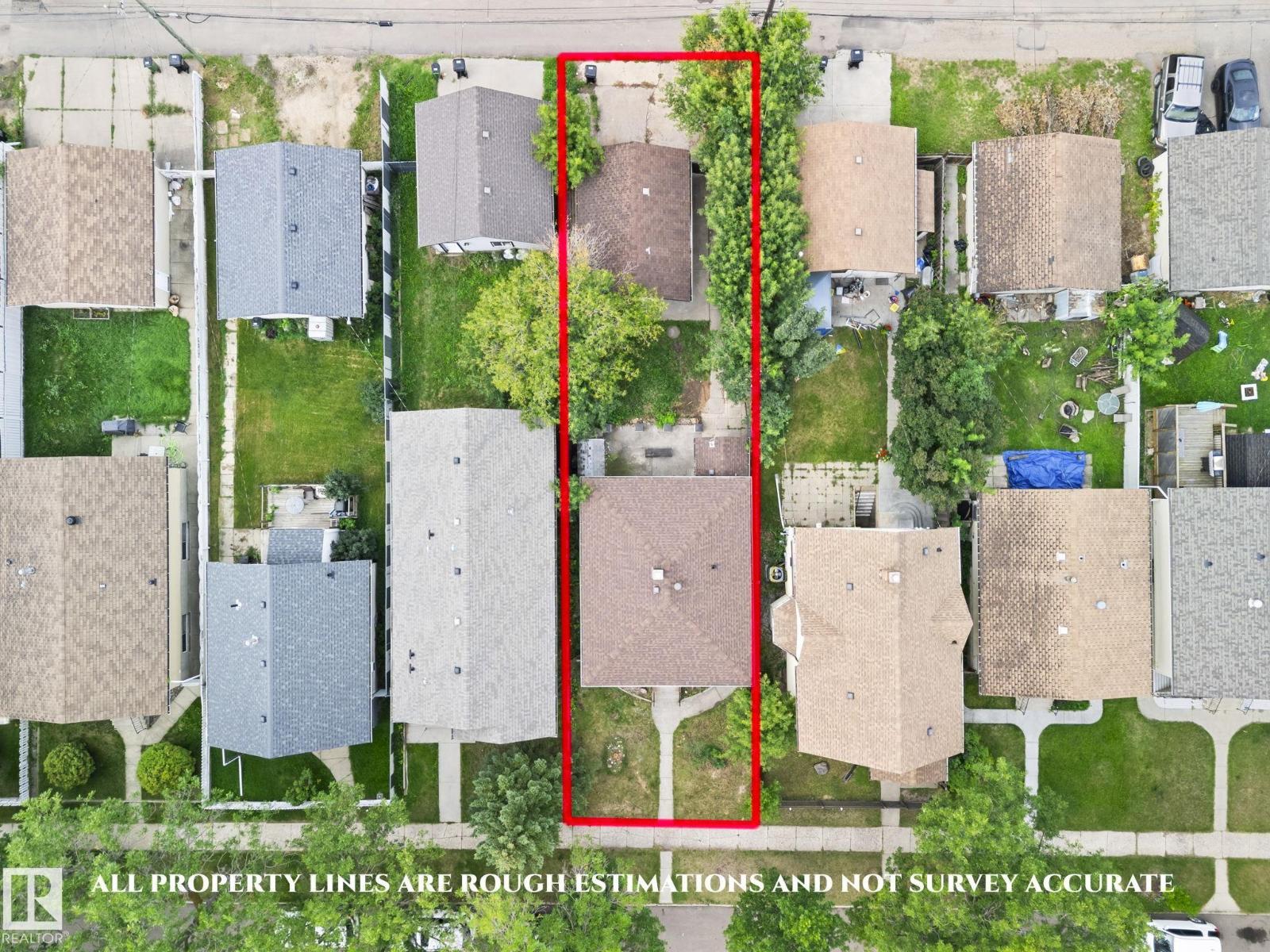 Photo 35 of 12822 70 St Nw, Edmonton AB
