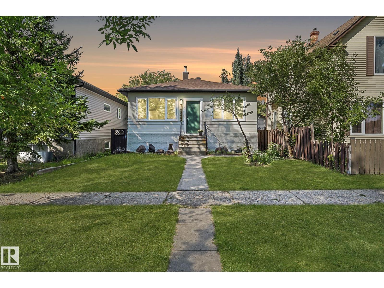 Photo 41 of 12822 70 St Nw, Edmonton AB