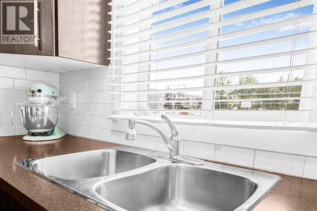 Photo 21 of 1006 2445 Kingsland Road Se, Airdrie AB