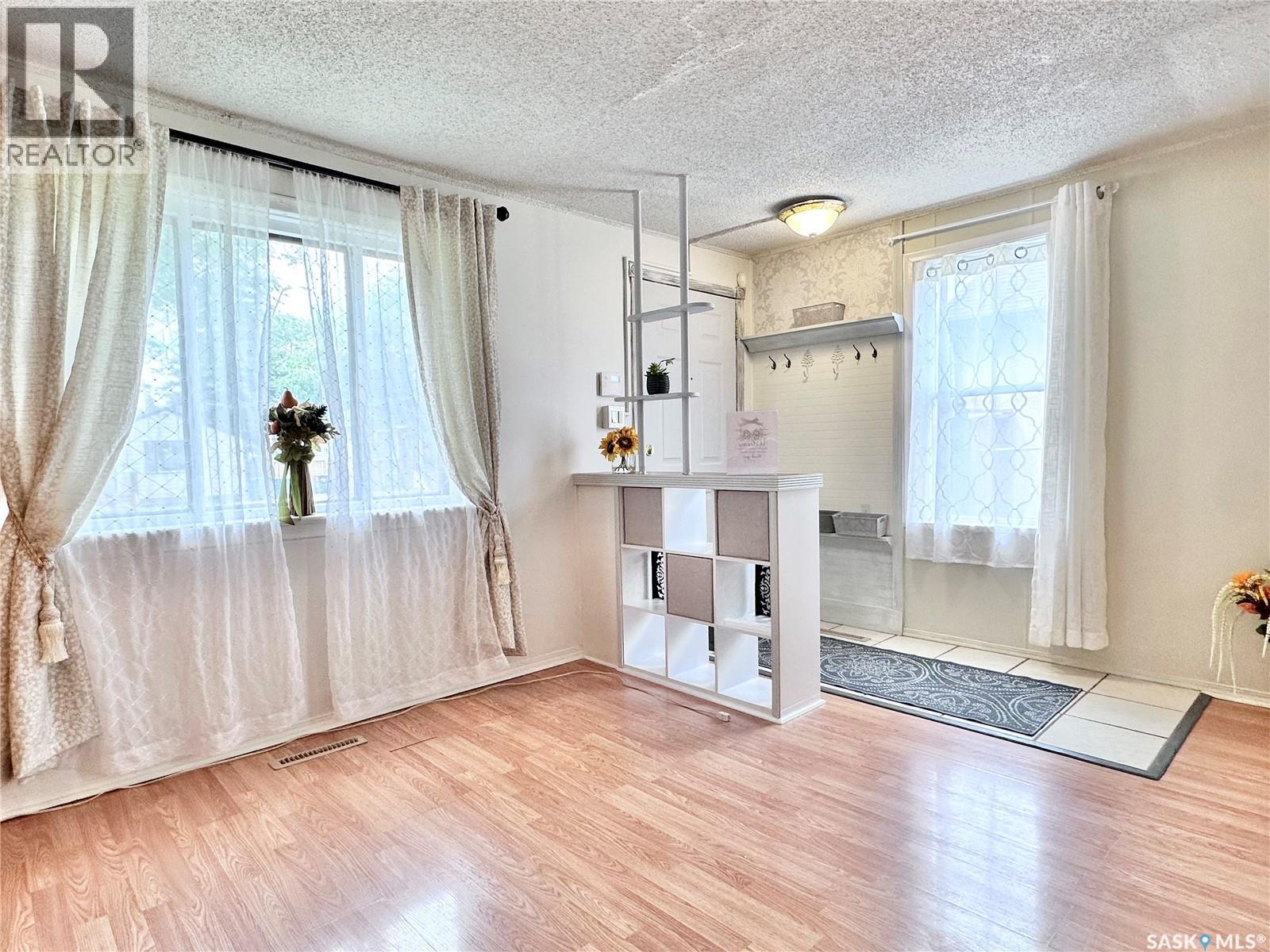 Photo 30 of 1026 L Avenue N, Saskatoon SK