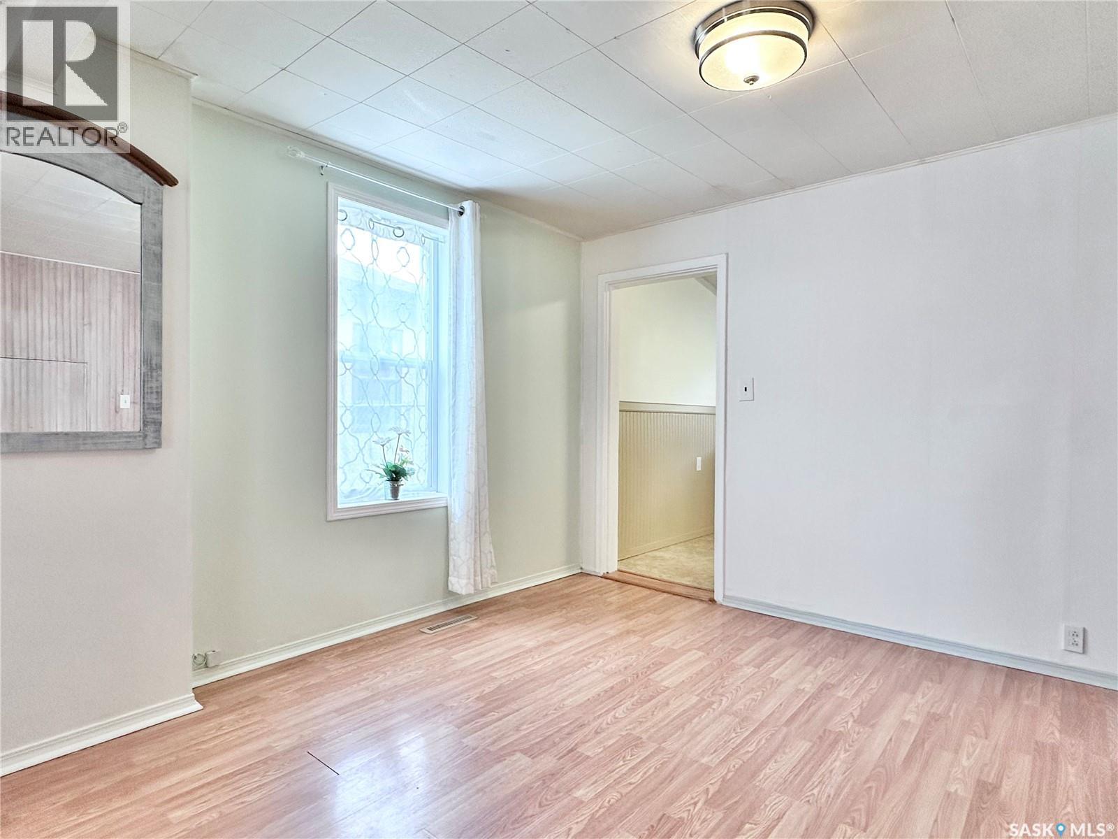 Photo 31 of 1026 L Avenue N, Saskatoon SK