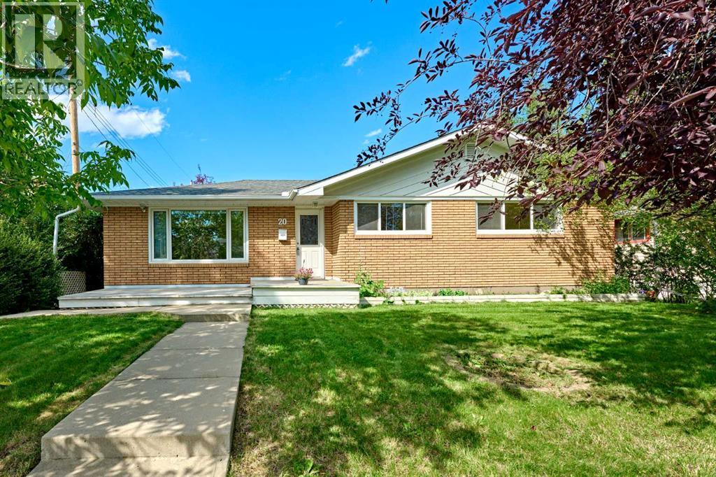 Single Family House Bungalow for Sale in  Kentish Drive SW Kingsland Calgary 