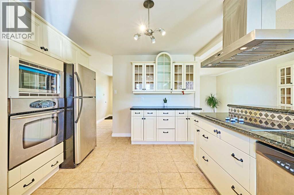 Single Family House Bungalow for Sale in  Kentish Drive SW Kingsland Calgary 