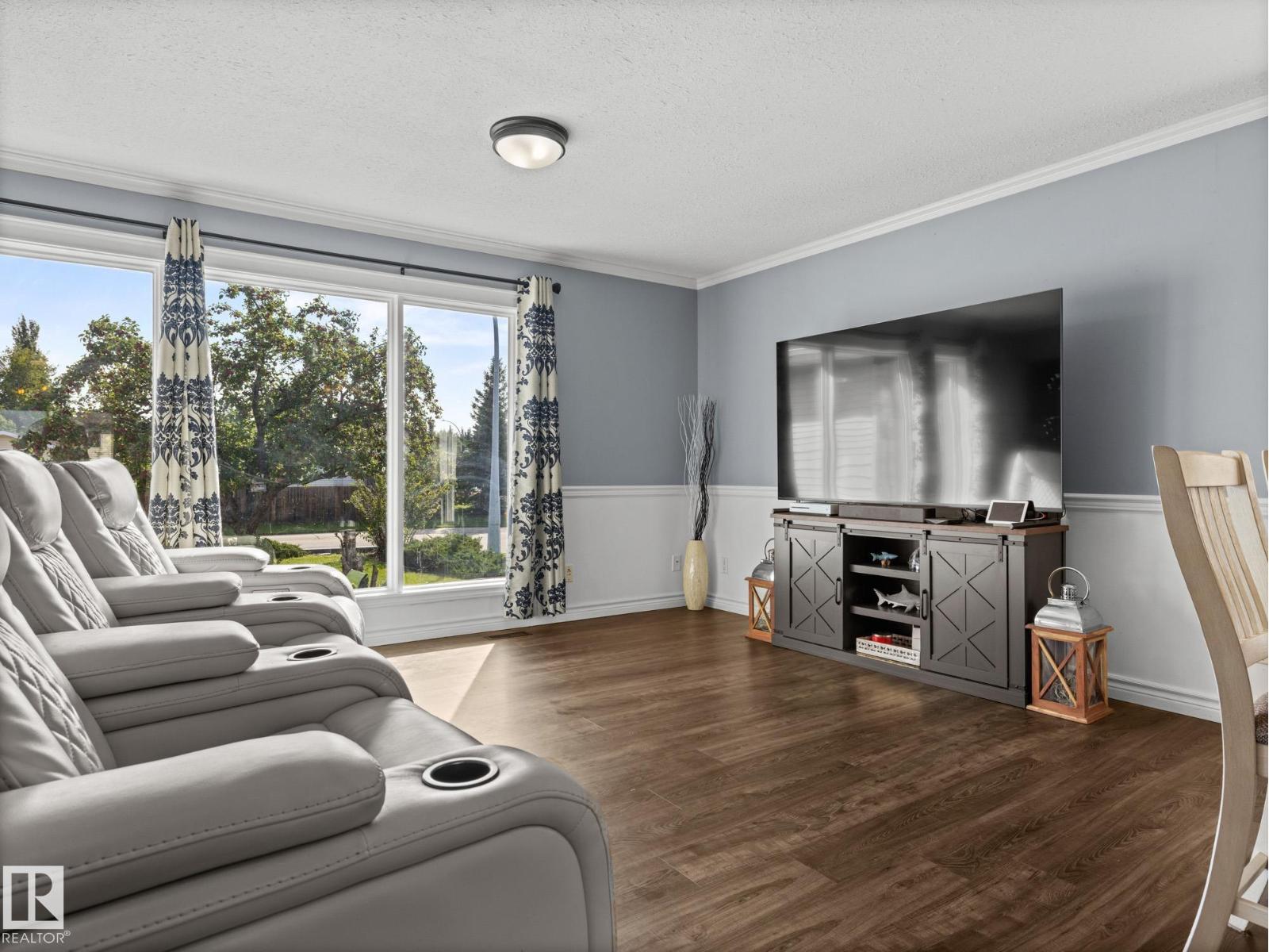 Photo 42 of 5506 59 St, Beaumont AB