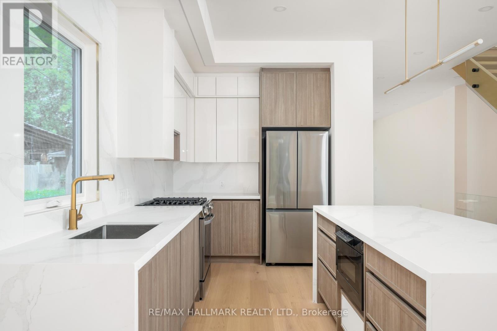 Photo 10 of 104 Newcastle Street, Toronto ON