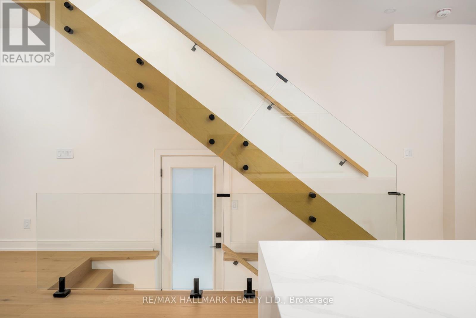 Photo 21 of 104 Newcastle Street, Toronto ON