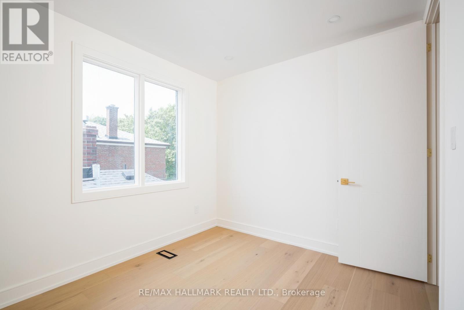 Photo 34 of 104 Newcastle Street, Toronto ON