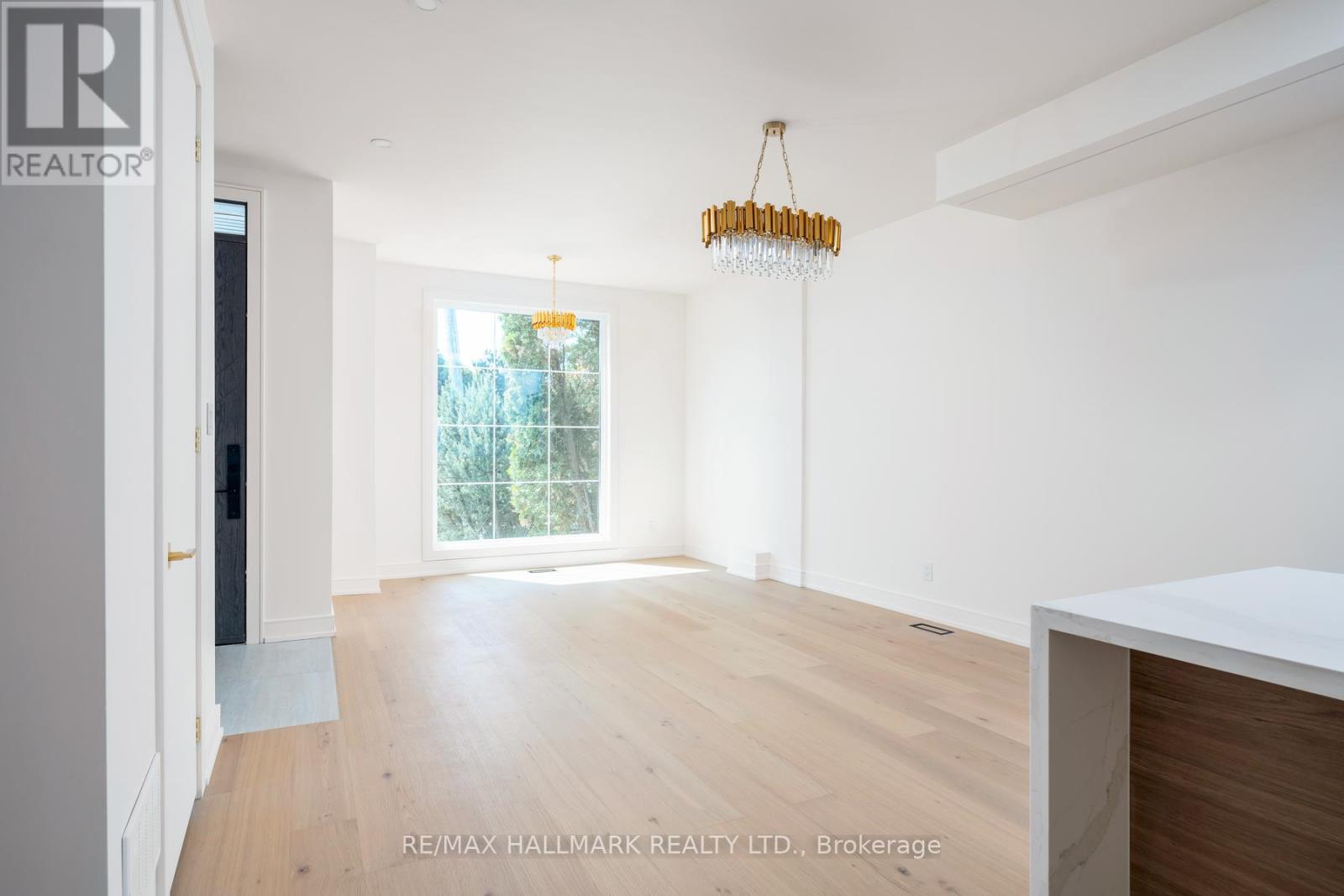 Photo 5 of 104 Newcastle Street, Toronto ON