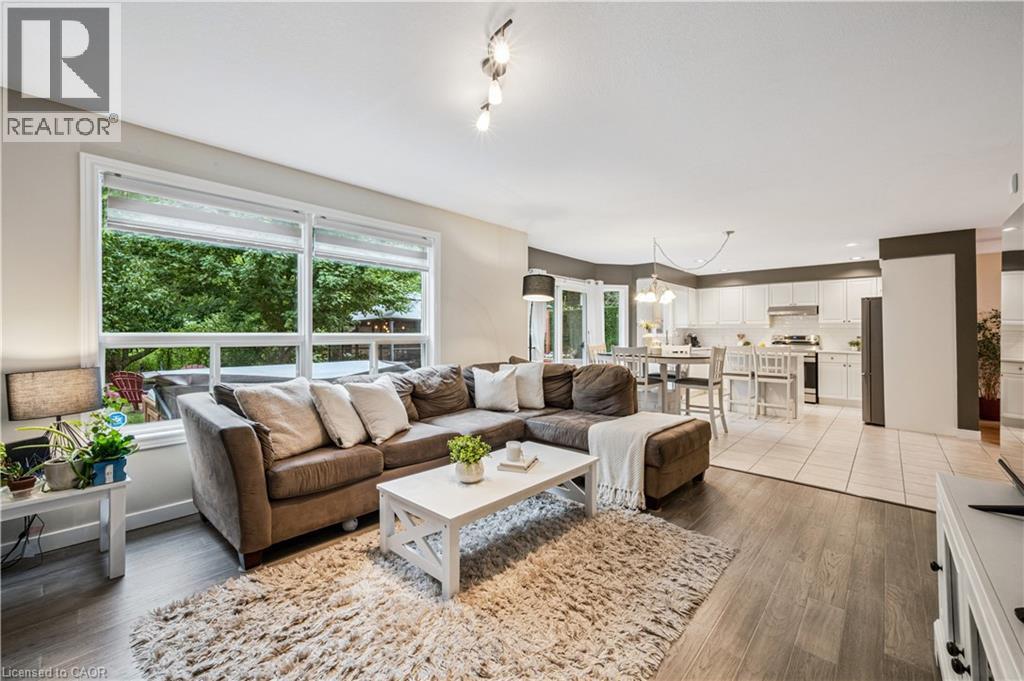 Photo 11 of 533 Rush Meadow Crescent, Kitchener ON