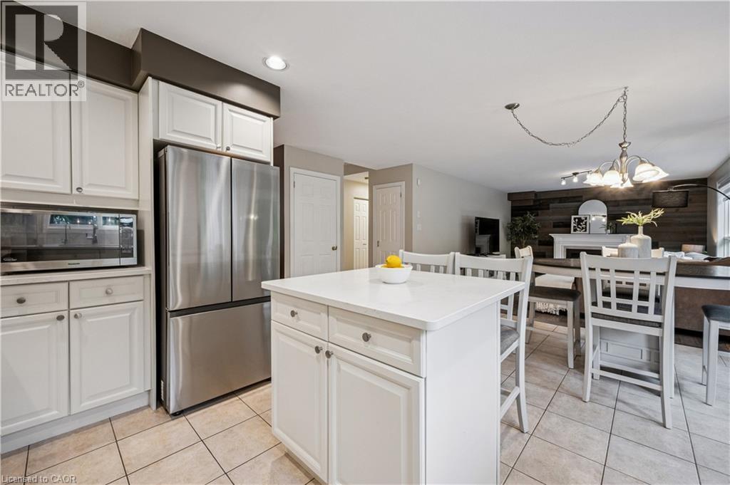 Photo 16 of 533 Rush Meadow Crescent, Kitchener ON