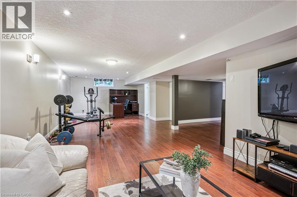 Photo 35 of 533 Rush Meadow Crescent, Kitchener ON