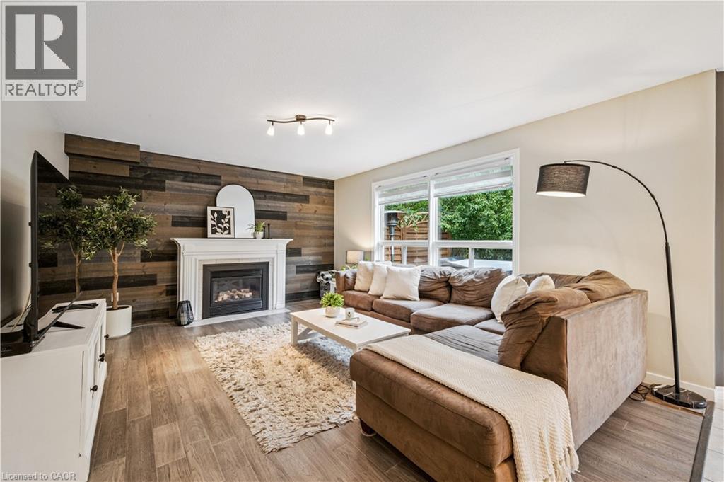 Photo 9 of 533 Rush Meadow Crescent, Kitchener ON