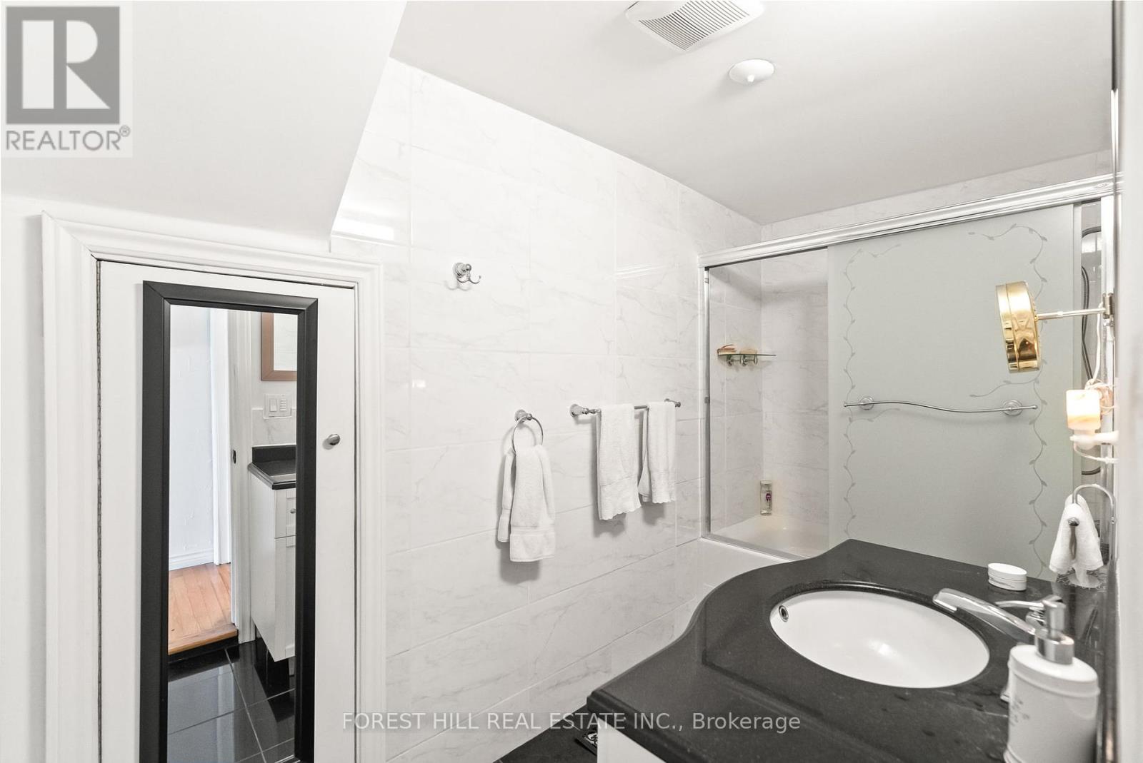 Photo 17 of 672 Hatton Avenue, Selwyn ON