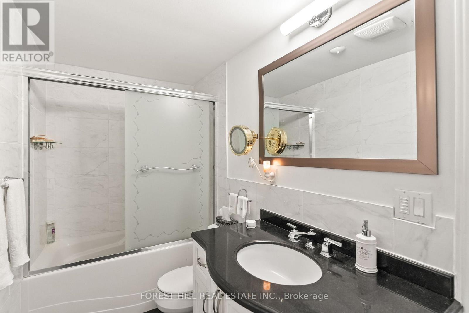 Photo 18 of 672 Hatton Avenue, Selwyn ON
