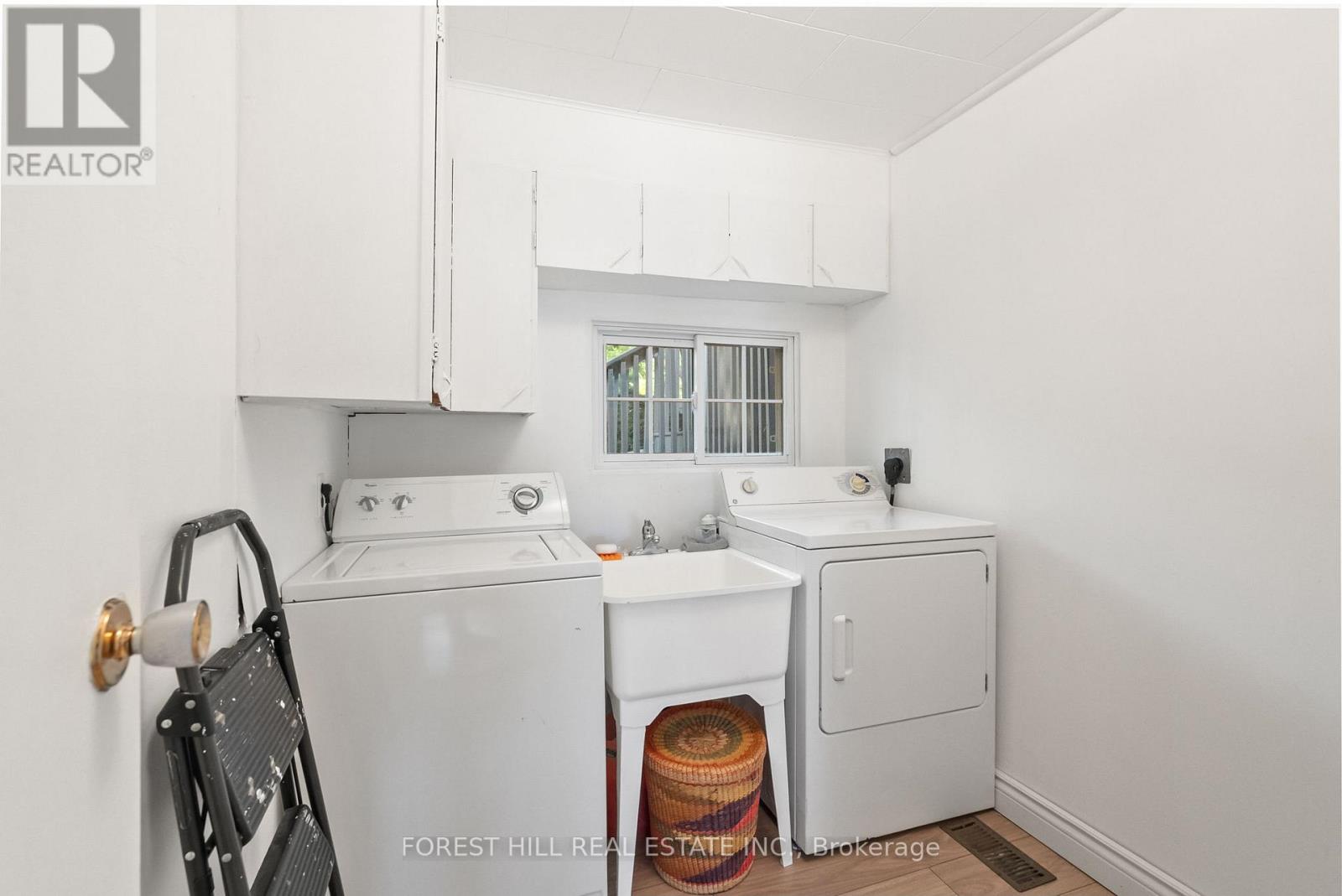 Photo 29 of 672 Hatton Avenue, Selwyn ON