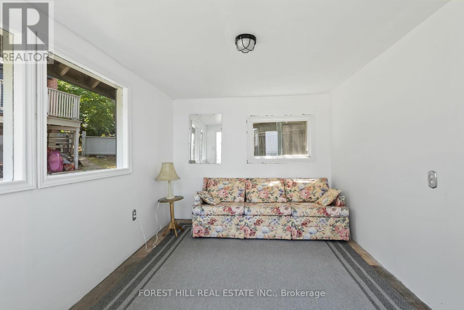 Photo 32 of 672 Hatton Avenue, Selwyn ON
