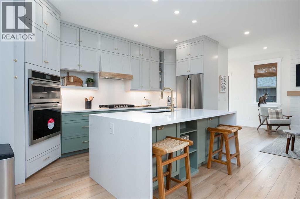 Single Family House for Sale in   Street NW Parkdale Calgary 