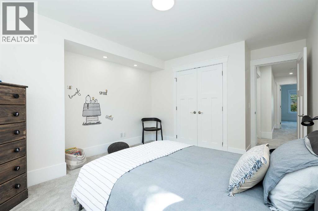 Single Family House for Sale in   Street NW Parkdale Calgary 