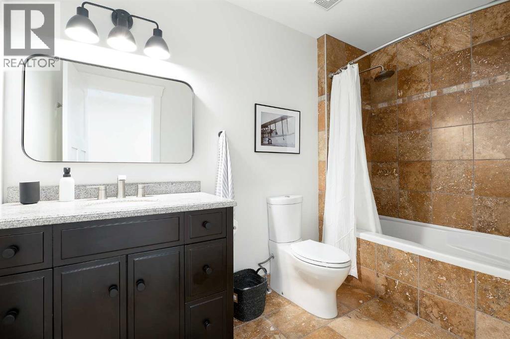 Single Family House for Sale in   Street NW Parkdale Calgary 