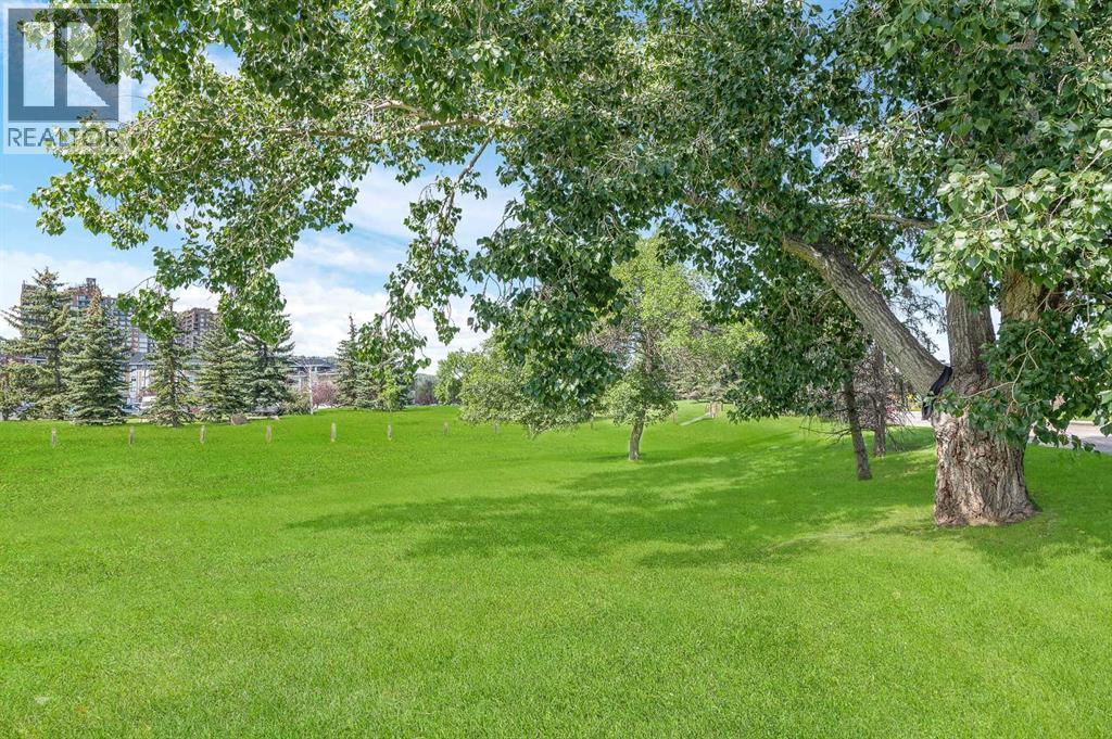 Single Family House for Sale in   Street NW Parkdale Calgary 