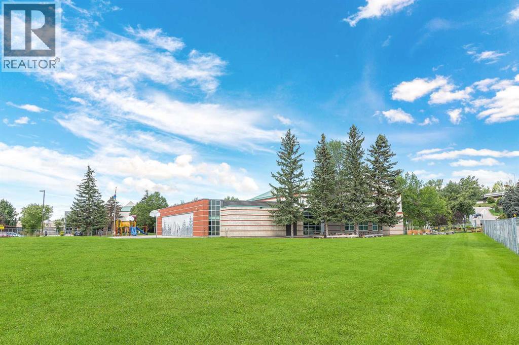 Single Family House for Sale in   Street NW Parkdale Calgary 