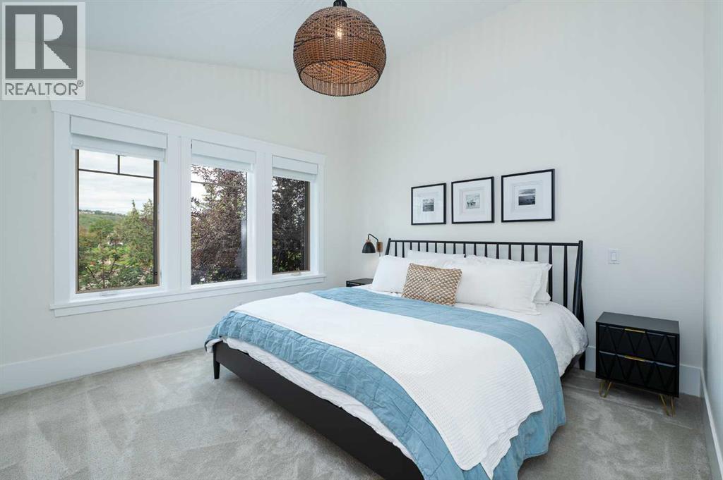 Single Family House for Sale in   Street NW Parkdale Calgary 