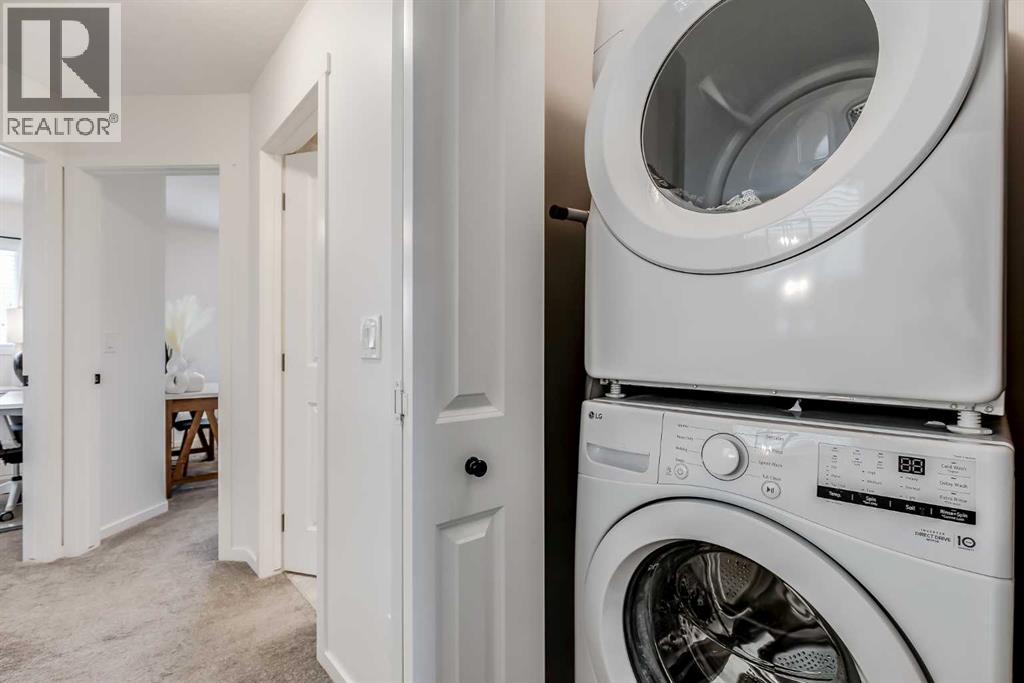 Photo 22 of 340 Kingsmere Way Se, Airdrie AB