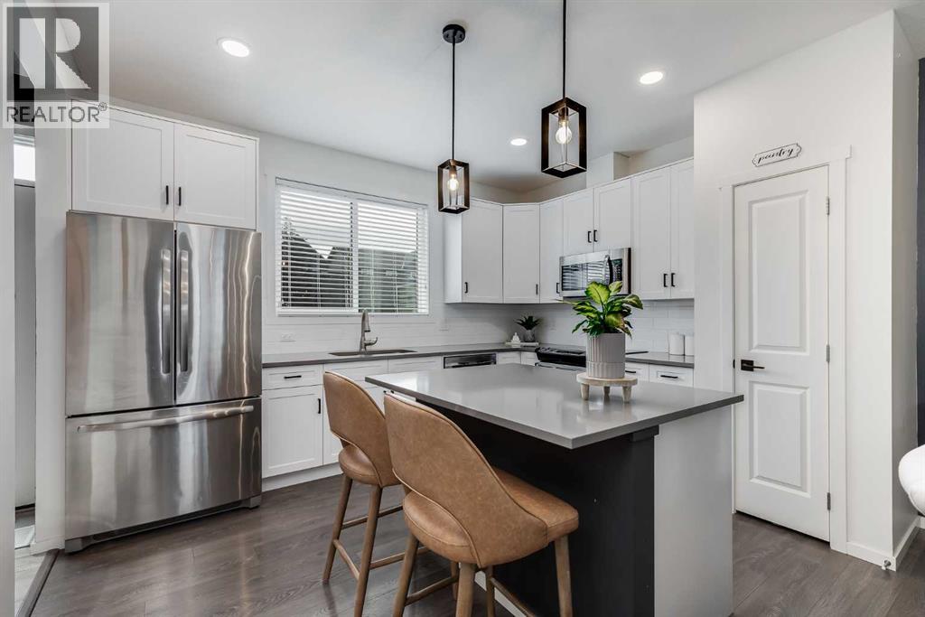 Photo 11 of 340 Kingsmere Way Se, Airdrie AB