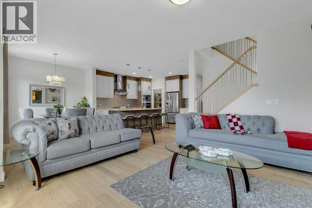 Photo 9 of 233 Kingsbury Close Se, Airdrie AB