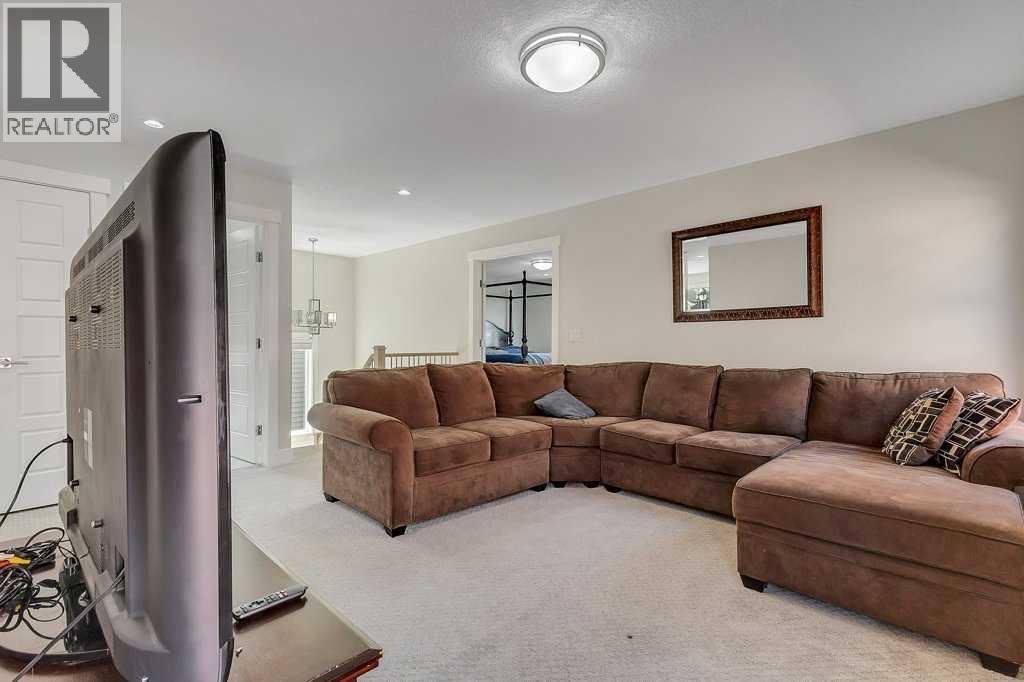 Photo 48 of 233 Kingsbury Close Se, Airdrie AB