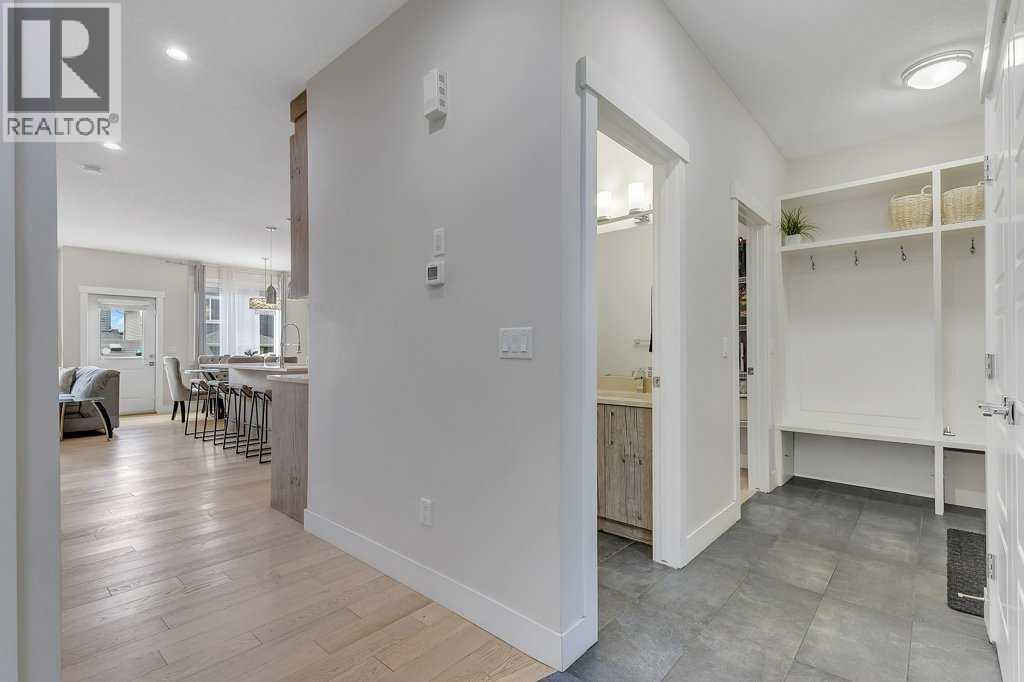 Photo 47 of 233 Kingsbury Close Se, Airdrie AB