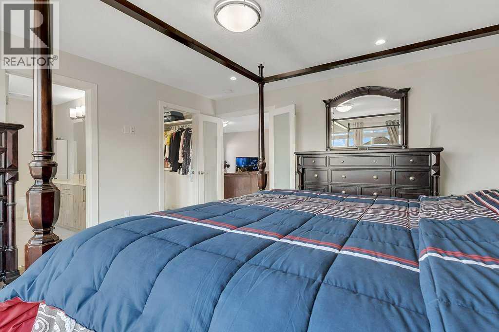 Photo 27 of 233 Kingsbury Close Se, Airdrie AB