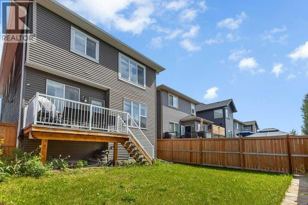 Photo 31 of 233 Kingsbury Close Se, Airdrie AB
