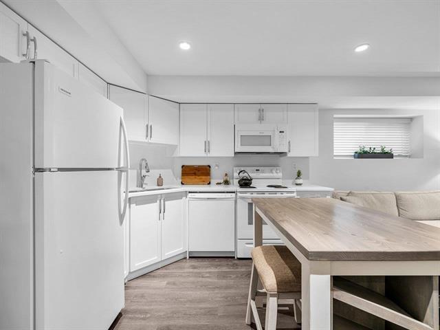 Photo 28 of 2136 164 A Street, Surrey BC