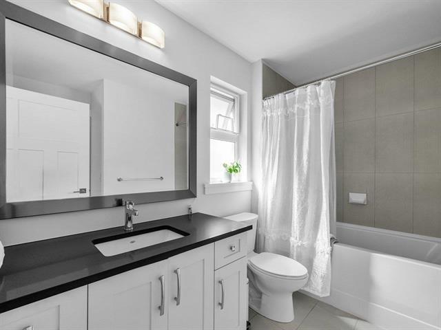 Photo 22 of 2136 164 A Street, Surrey BC
