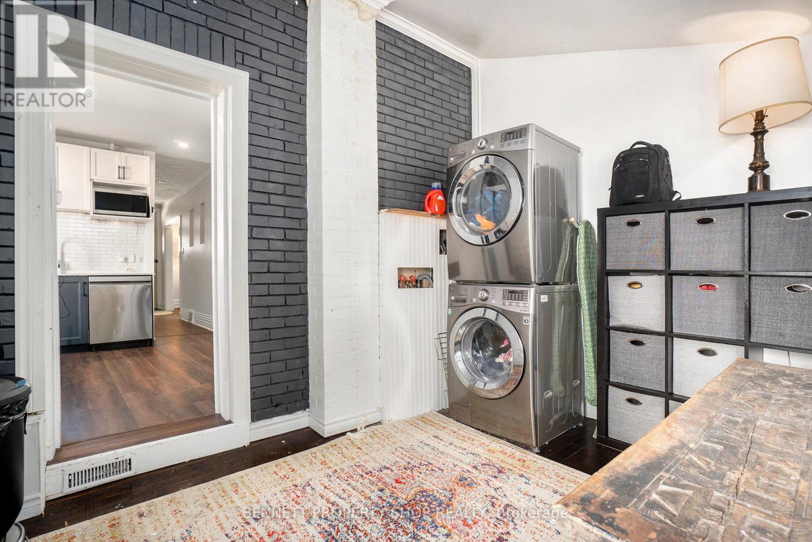 Photo 10 of 60 Melrose Avenue, Ottawa ON