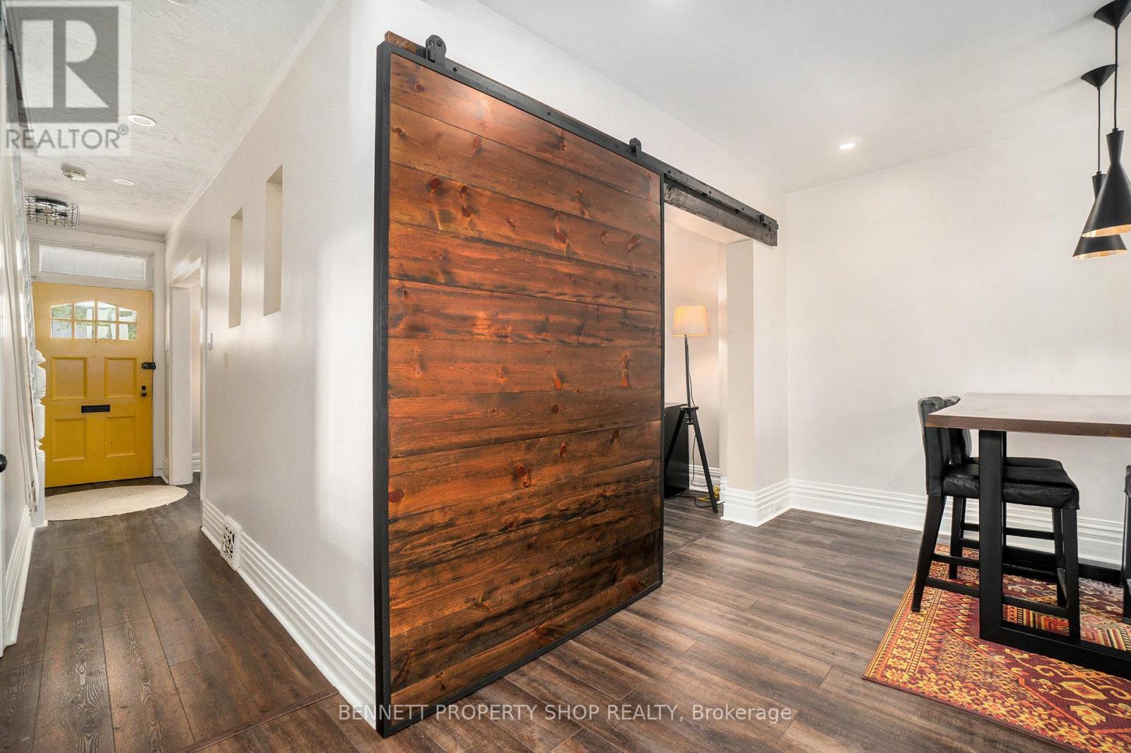 Photo 15 of 60 Melrose Avenue, Ottawa ON
