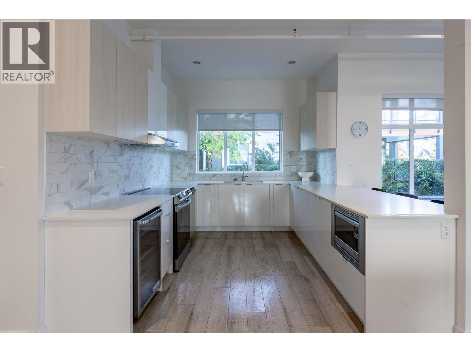 Photo 1 of 222 1792 Starling Drive, Tsawwassen BC