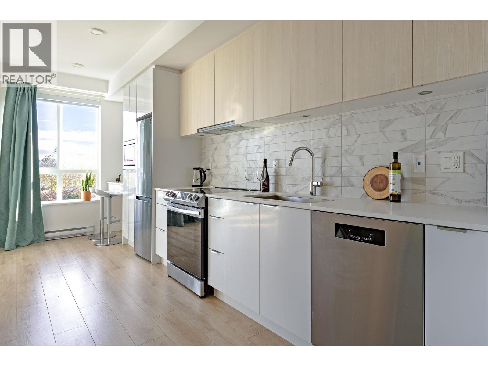 Photo 2 of 222 1792 Starling Drive, Tsawwassen BC