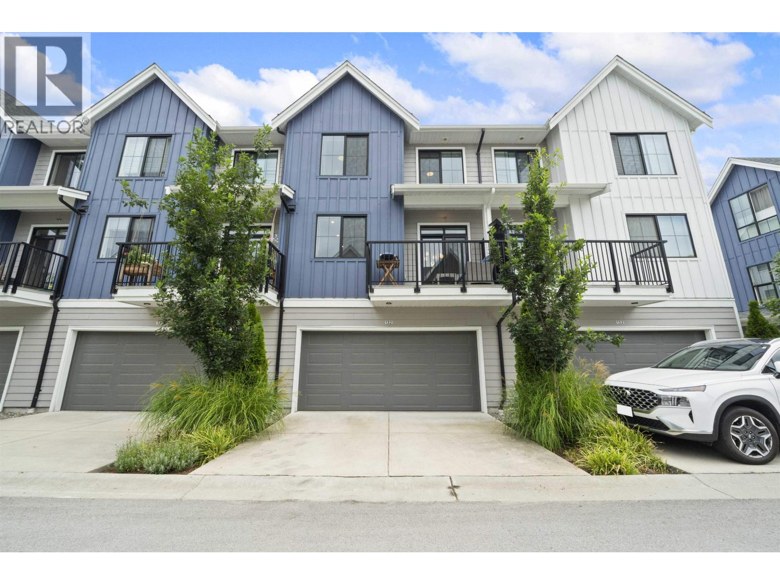Photo 2 of 132 488 Furness Street, New Westminster BC