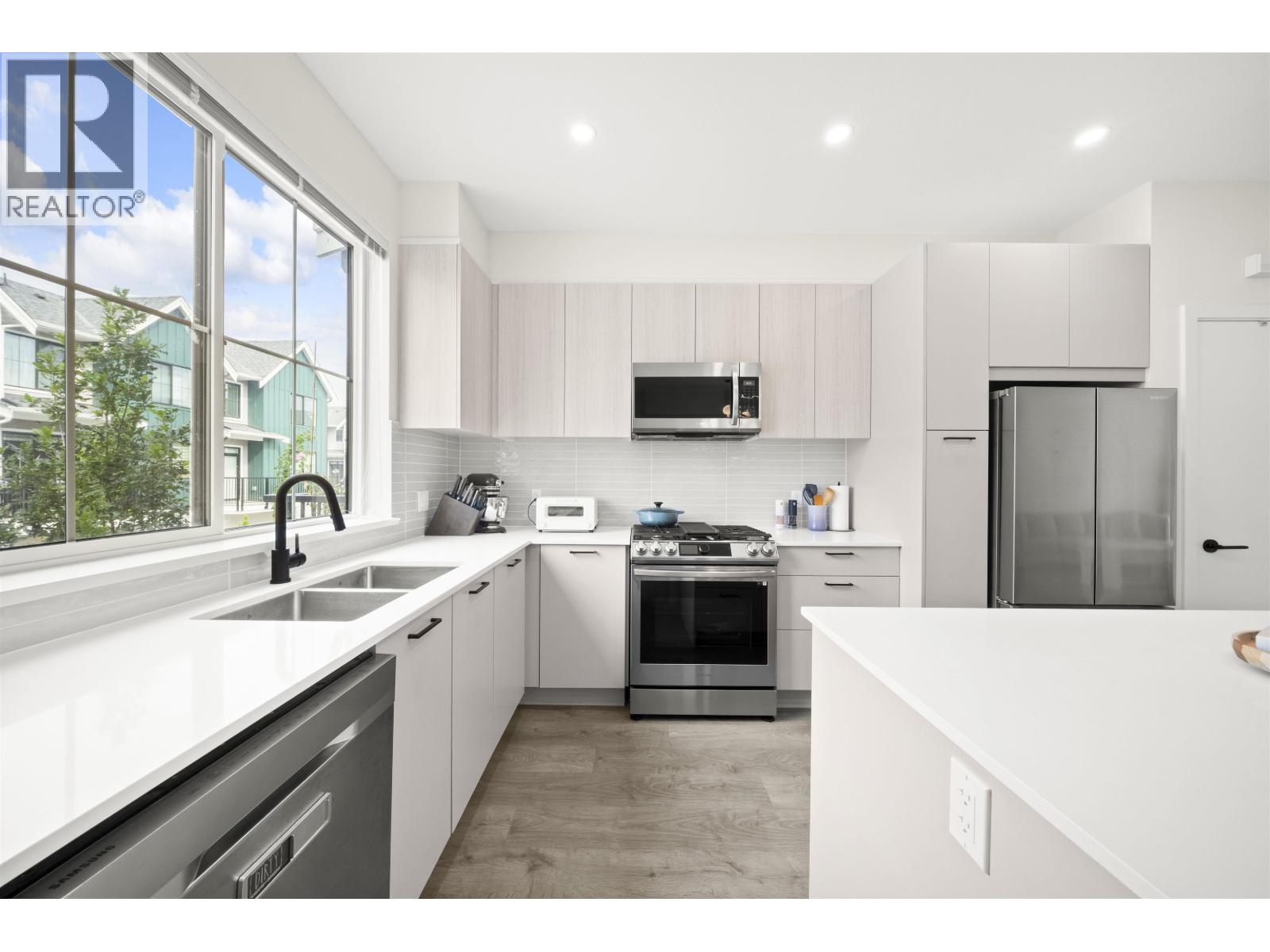 Photo 7 of 132 488 Furness Street, New Westminster BC