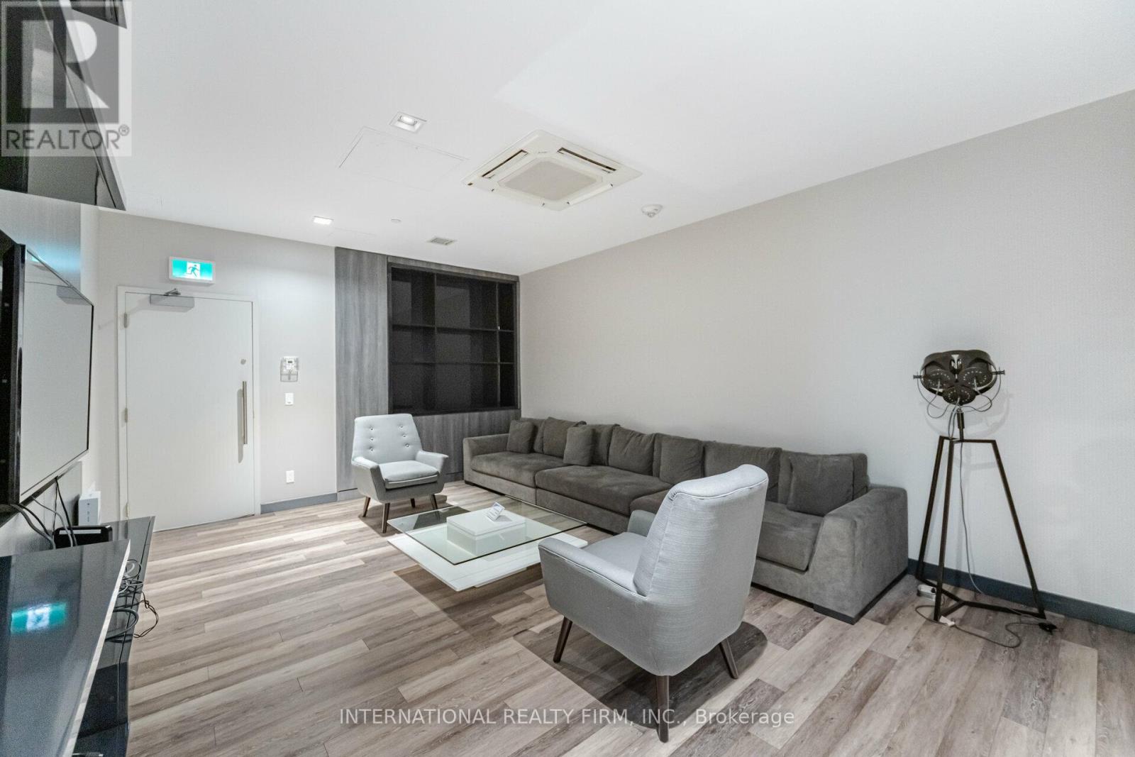 Photo 2 of 303 52 Forest Manor Road, Toronto ON