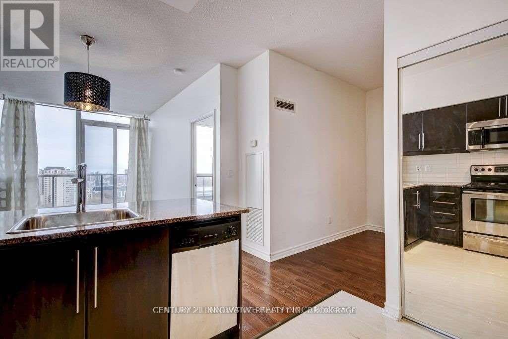 Photo 12 of Ph 1501 2885 Bayview Avenue, Toronto ON