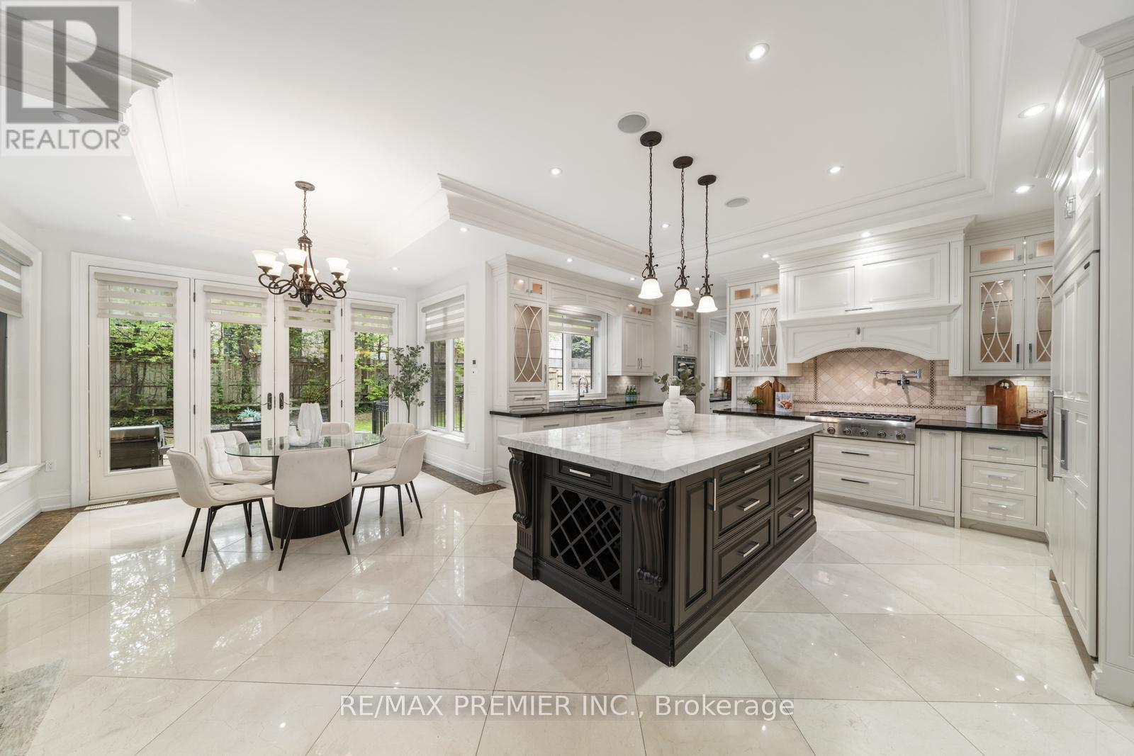 Photo 1 of 117 Upper Canada Drive, Toronto ON