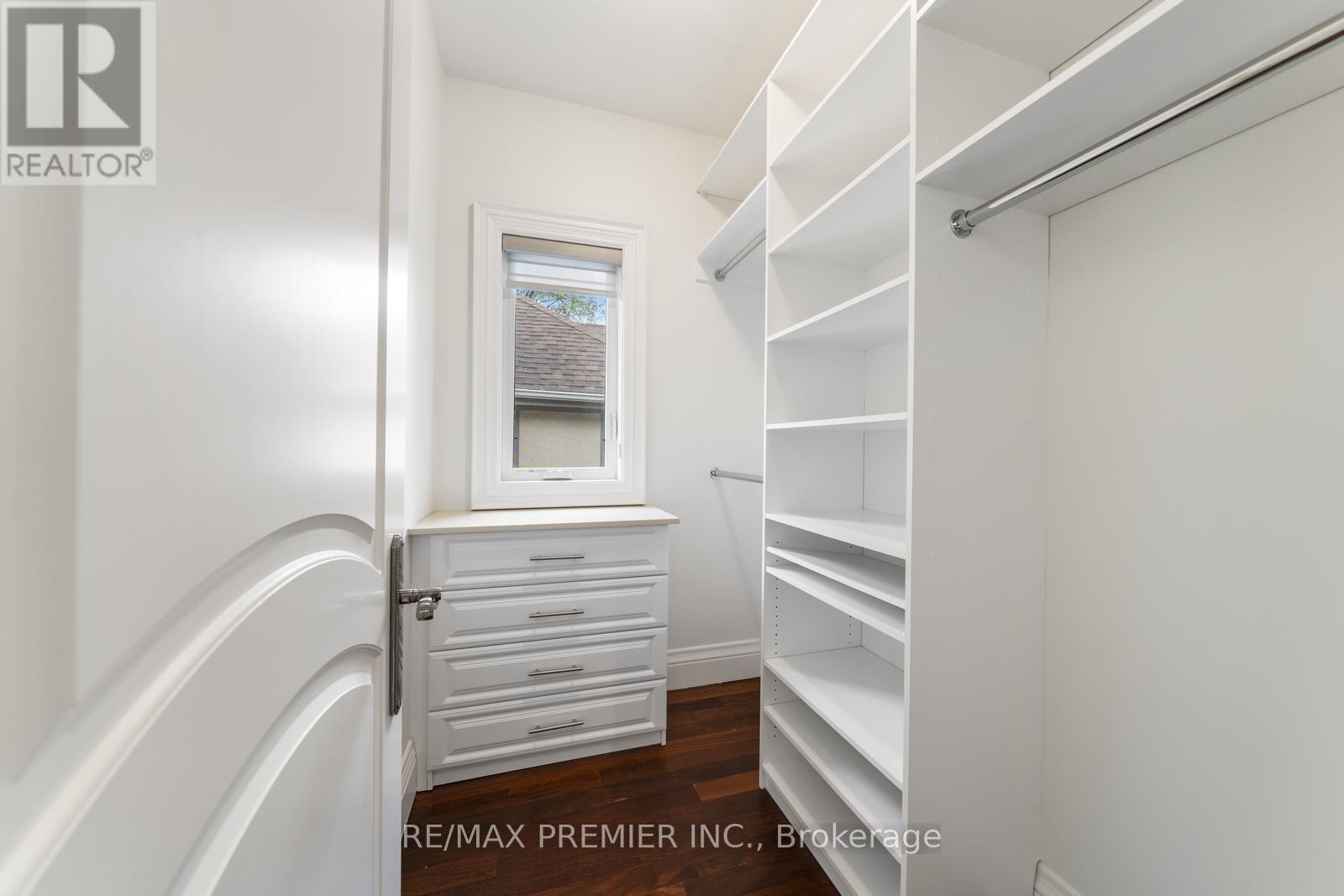 Photo 45 of 117 Upper Canada Drive, Toronto ON
