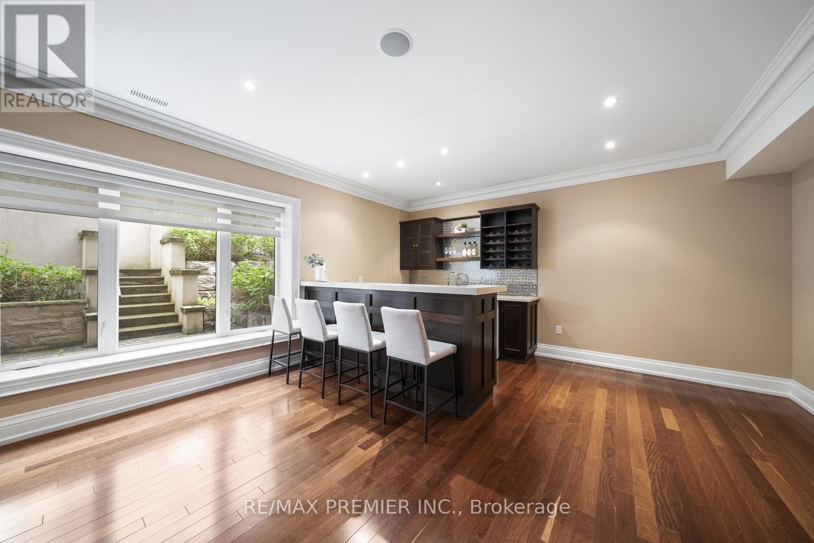 Photo 26 of 117 Upper Canada Drive, Toronto ON