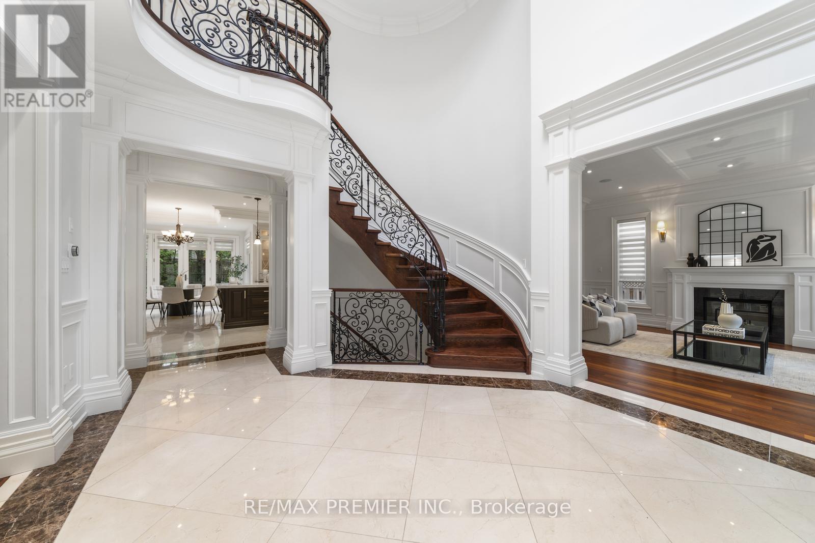 Photo 41 of 117 Upper Canada Drive, Toronto ON