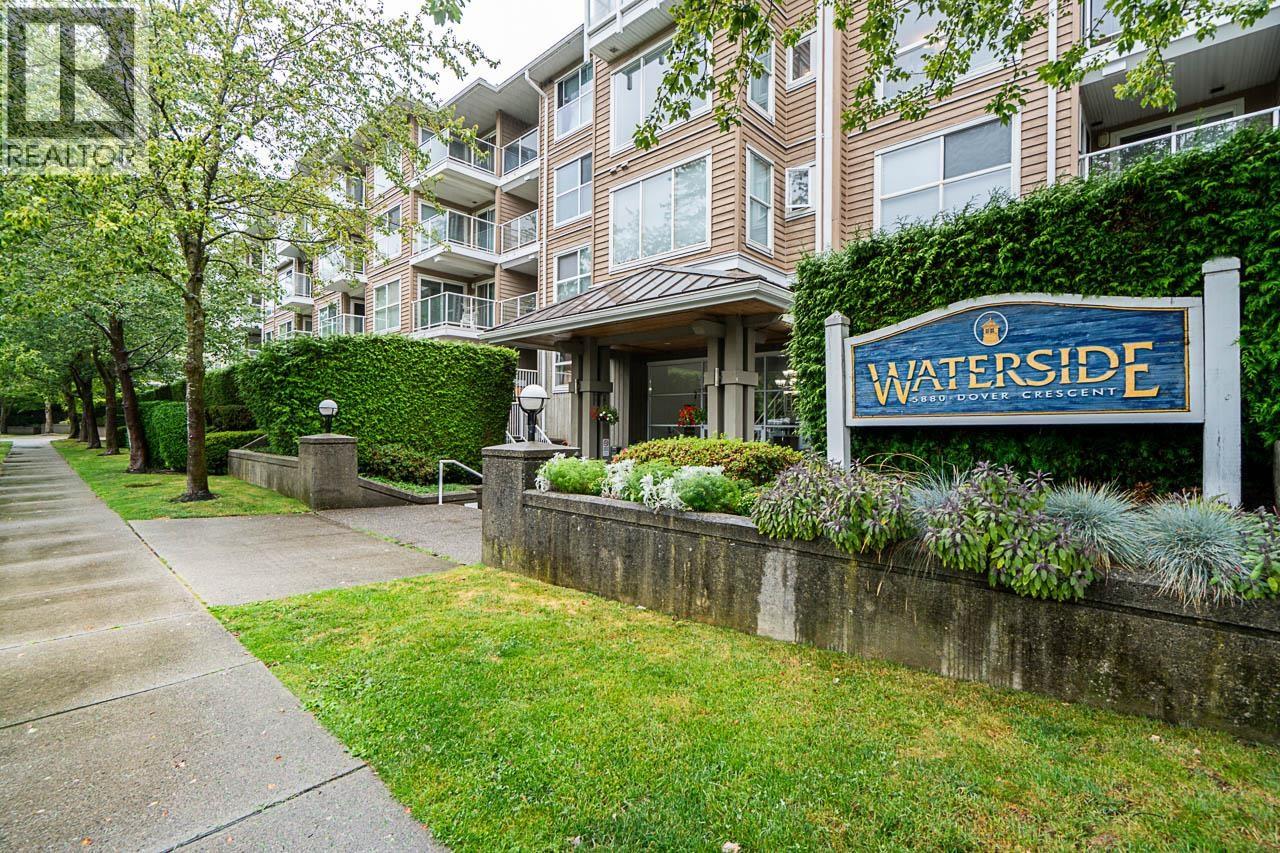 Photo 13 of 209 5880 Dover Crescent, Richmond BC
